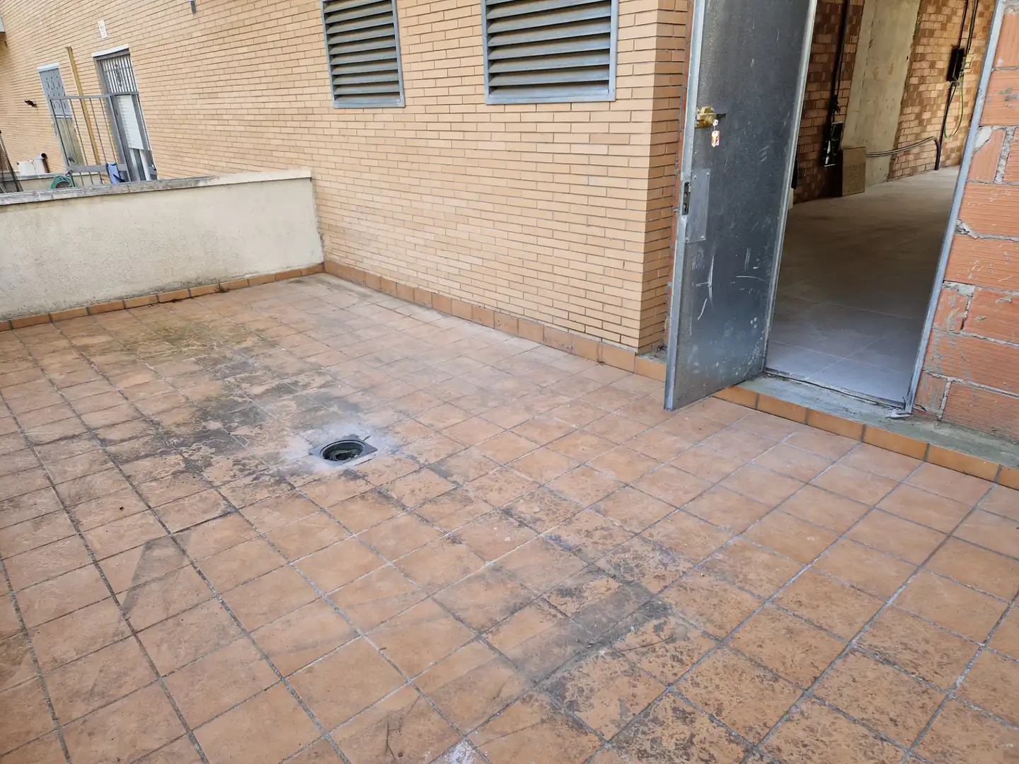 Local de alquiler en Carrer Salvador Dalí, 4, Mas Rampinyo - Montcada Nova - Carrerada