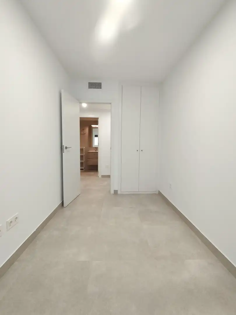 Piso de alquiler en Avenida de Juan Carlos I, Santo Angel