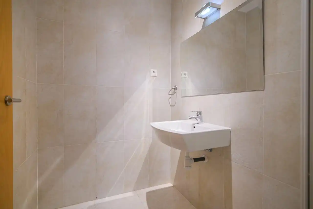 Baño de Ático en venta en Sitges con Calefacción, Terraza y Balcón