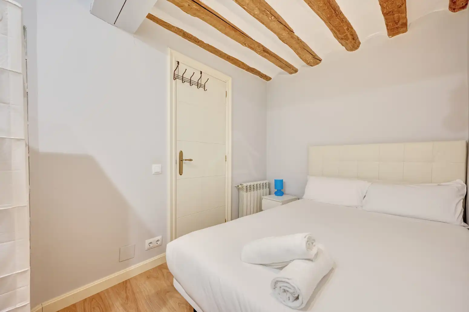 Habitación de Piso en venta en  Logroño con Calefacción, Parquet y Amueblado