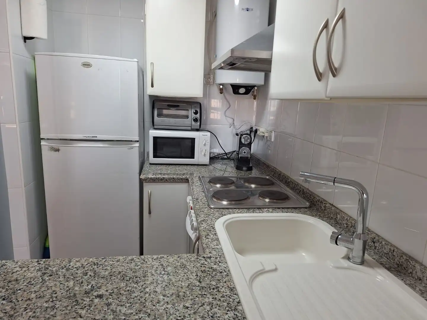 Apartament amb ascensor de lloguer a Carrer de Nino Bravo 3, imagen 5
