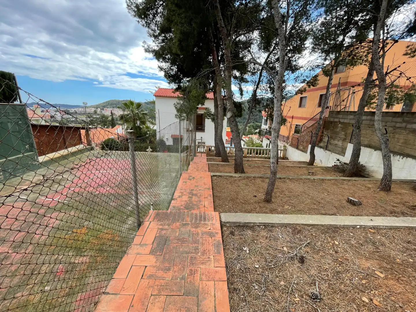 Vista exterior de Casa o chalet en venta en La Vall d'Uixó con Jardín privado, Terraza y Piscina