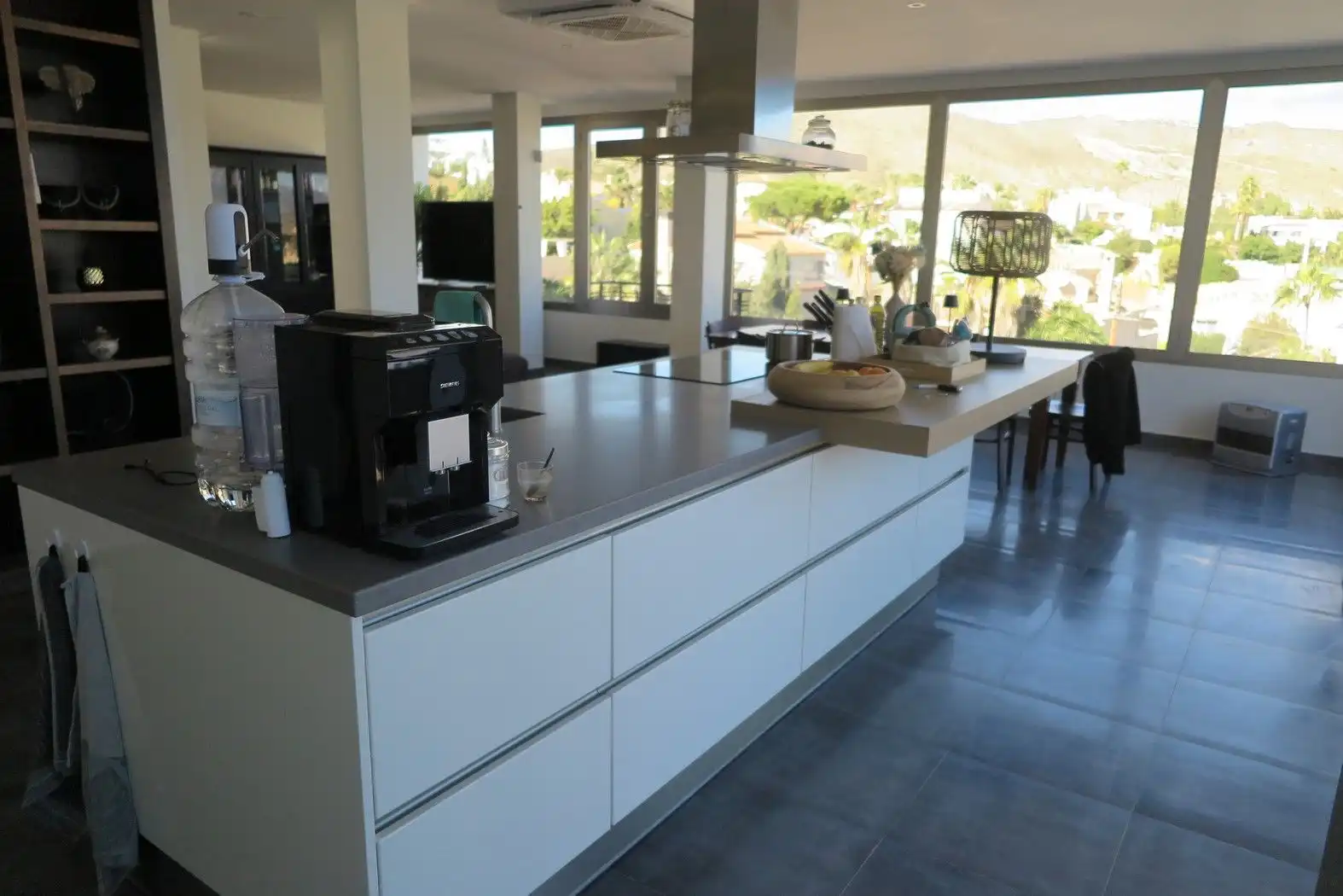 Cuina de Casa o xalet en venda en El Campello amb Aire condicionat, Calefacció i Jardí privat