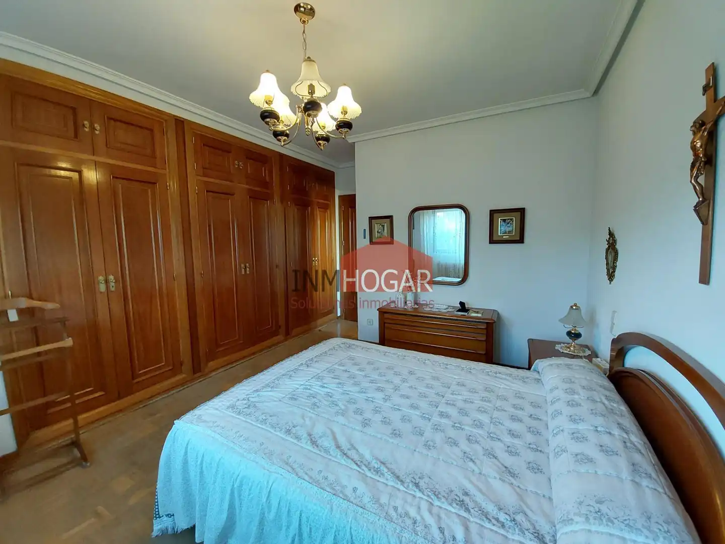 Dormitori de Casa o xalet en venda en Ávila amb Calefacció, Jardí privat i Traster