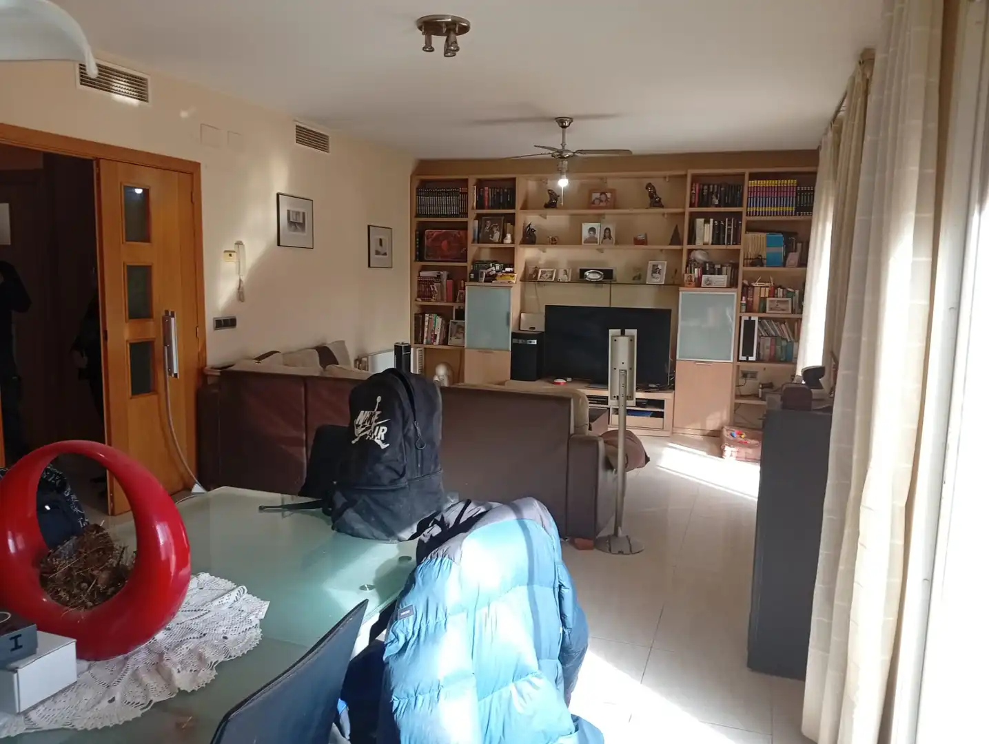 Sala d'estar de Casa adosada en venda en L'Aldea amb Aire condicionat, Calefacció i Jardí privat