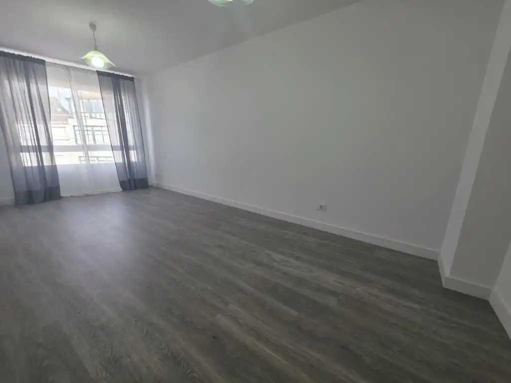 Bedroom of Flat for sale in Ribeira  with Parquet flooring, Oven and Washing machine