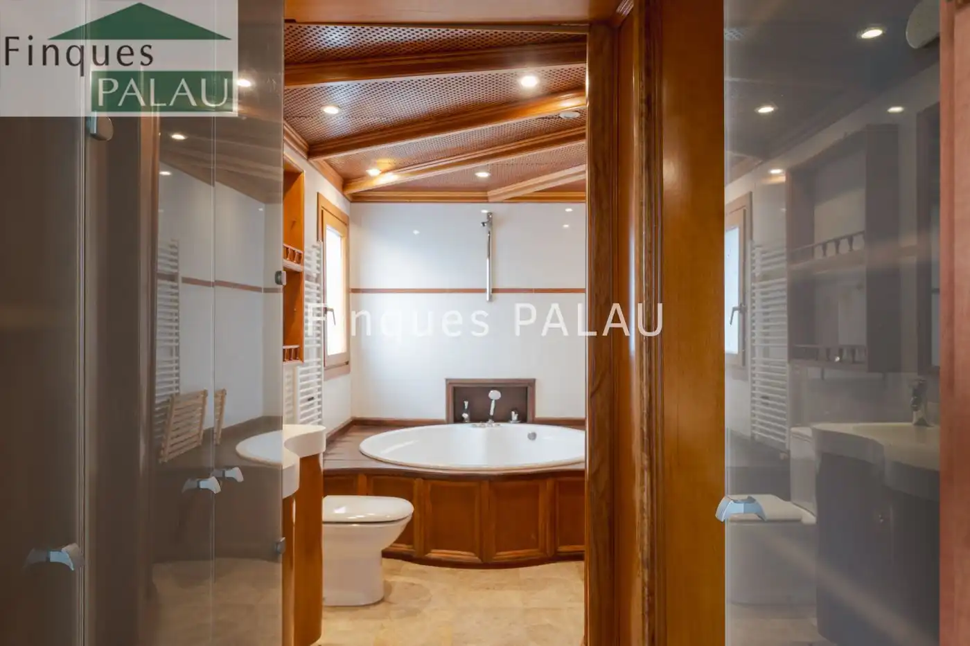 Bathroom of Houses for rent in Sant Joan Despí  with Air Conditioner, Heating and Private garden