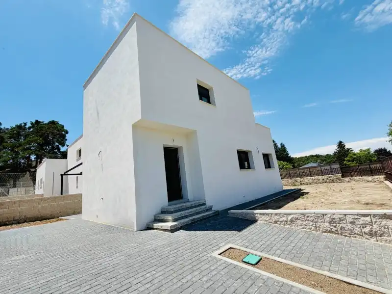 Exterior view of Houses for sale in El Espinar  with Heating and Terrace
