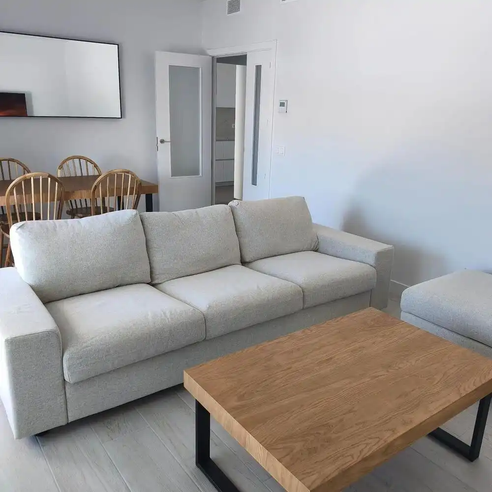 Sala de estar de Apartamento de alquiler en Estepona con Aire acondicionado, Calefacción y Terraza