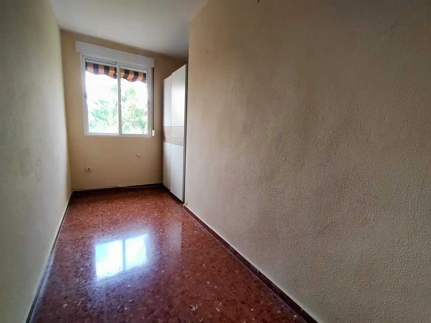 Bedroom of Flat for sale in Sevilla  with Air Conditioner and Terrace