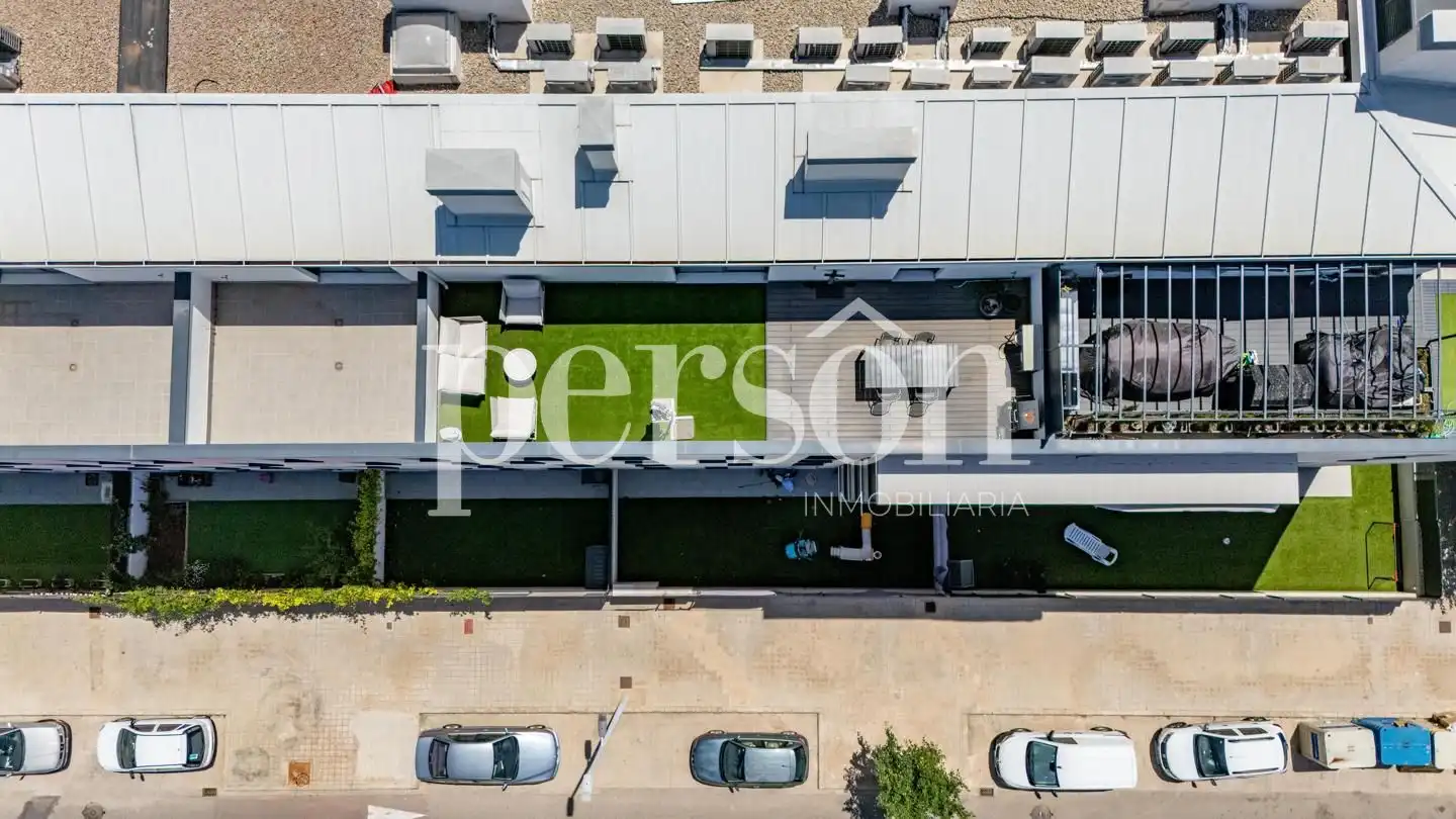 Exterior view of Duplexes for sale in La Pobla de Vallbona  with Air Conditioner, Heating and Terrace
