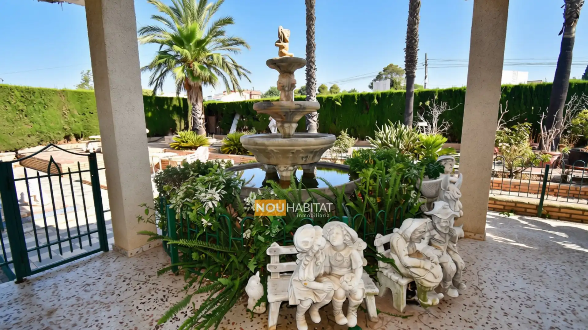 Detached house with terrace for sale in Montserrat, imagen 4