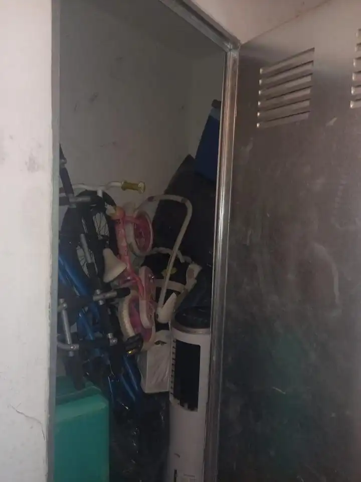 Erdgeschoss zum Verkauf in Zaragoza mit Heizung und Abstellraum
