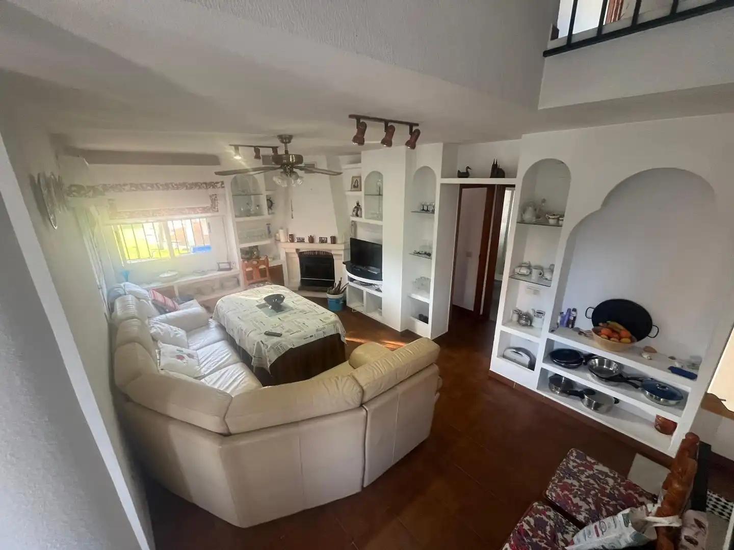 Sala de estar de Casa adosada en venta en El Portil con Jardín privado, Terraza y Amueblado
