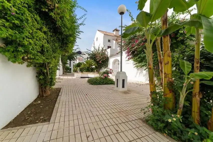 Apartment with pool for sale in Castillo Sohail - Myramar, imagen 28