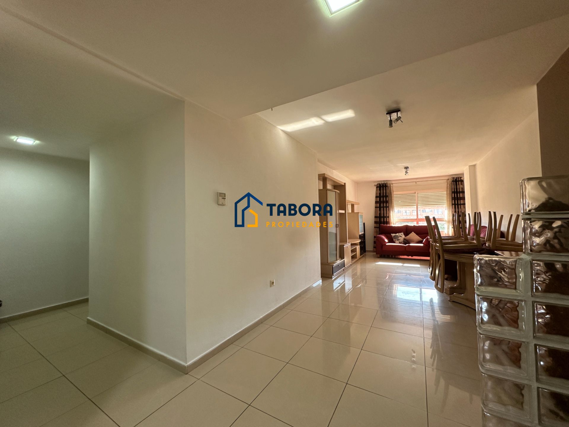 Piso en venta en Alicante / Alacant con Aire acondicionado, Horno y Microondas