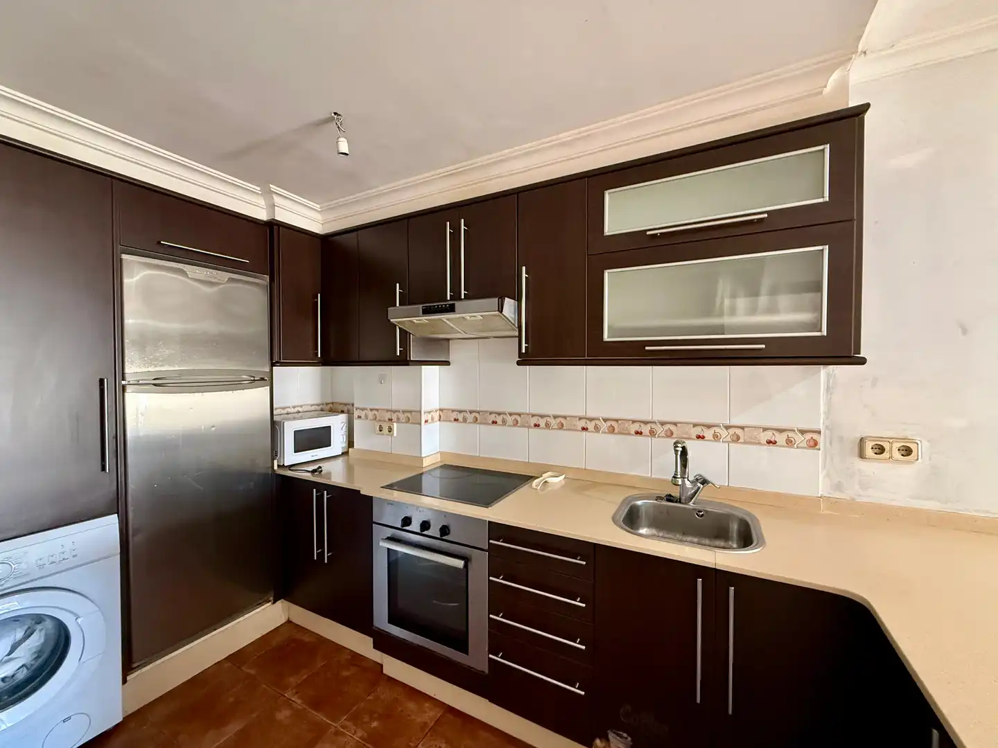Cuina de Apartament en venda en O Grove   amb Calefacció, Traster i Moblat