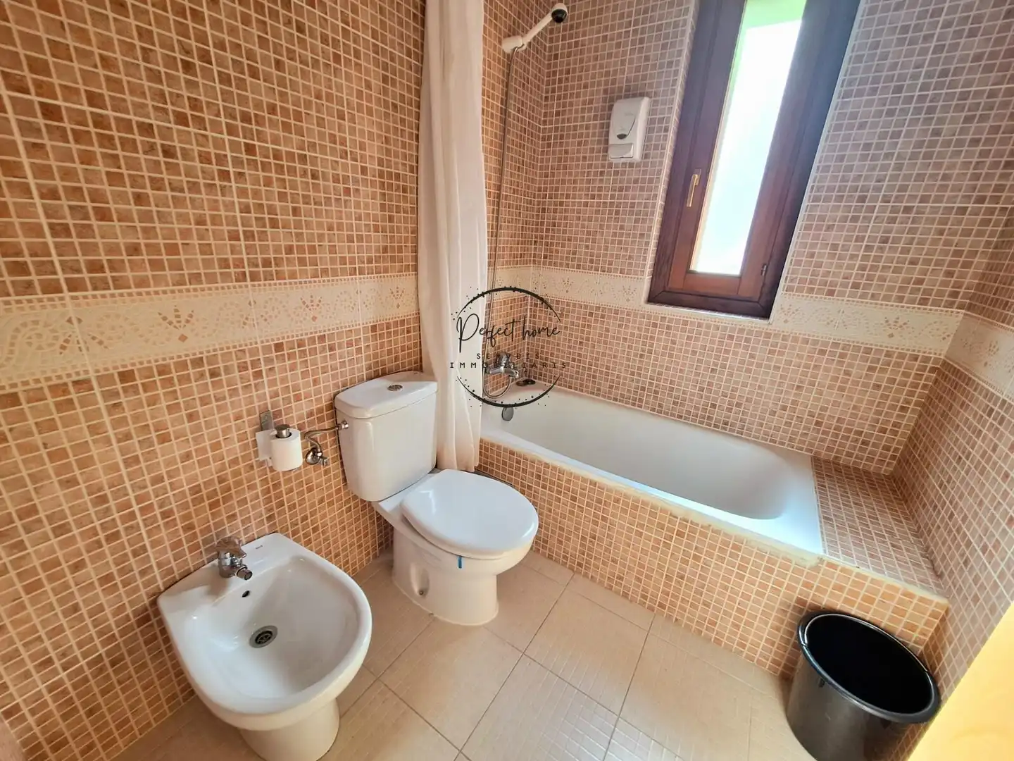 Baño de Piso en venta en Canillo con Calefacción, Trastero y Amueblado