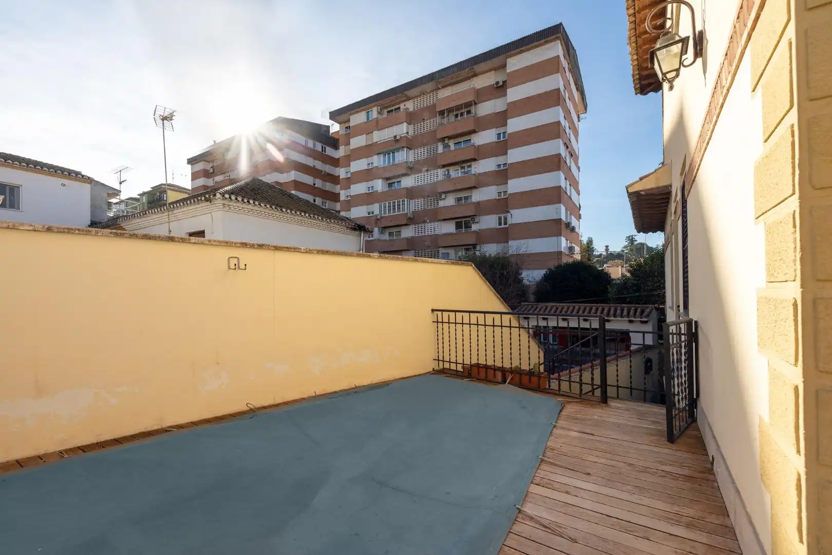 Villa con terrazza in vendita a Genil, imagen 17