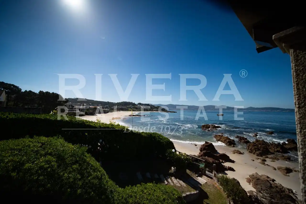 Vista exterior de Piso en venta en Sanxenxo con Calefacción y Terraza