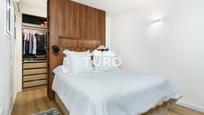 Bedroom of Flat for sale in  Barcelona Capital  with Air Conditioner