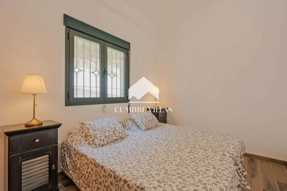 Habitación de Casa o chalet en venta en Almuñécar con Terraza, Amueblado y Internet