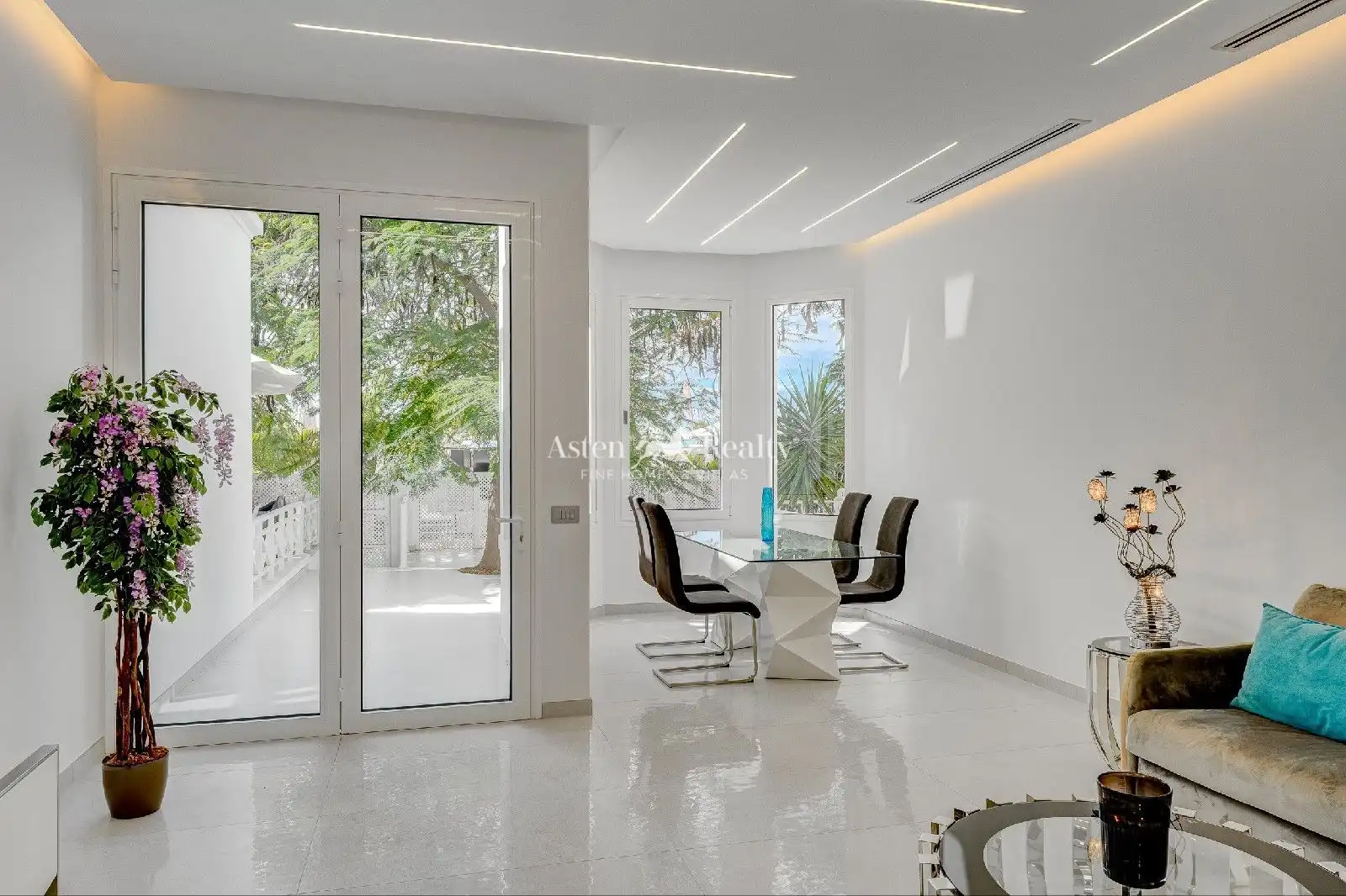 Dining room of Detached homes for sale in Adeje  with Air Conditioner, Terrace and Swimming Pool