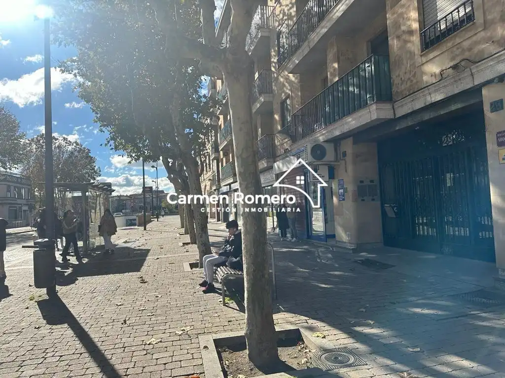 Vista exterior de Oficina de alquiler en Salamanca con Calefacción