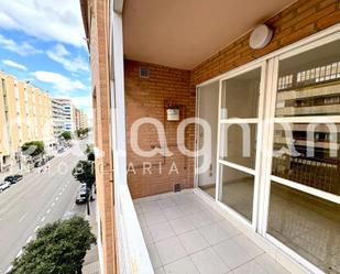 Exterior view of Flat to rent in  Valencia Capital  with Terrace and Balcony