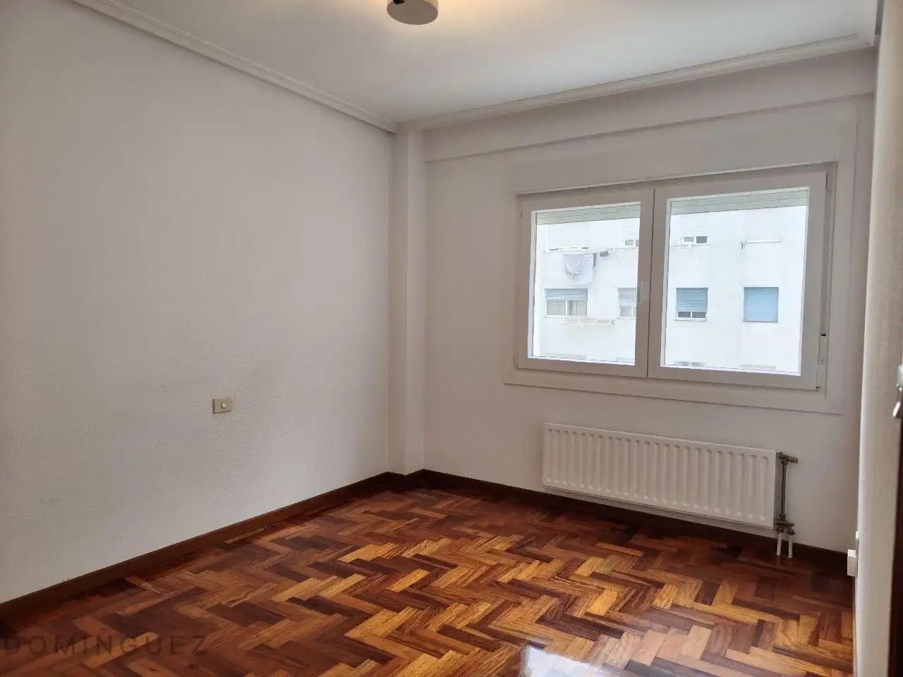 Habitación de Piso de alquiler en Vigo  con Calefacción, Terraza y Trastero