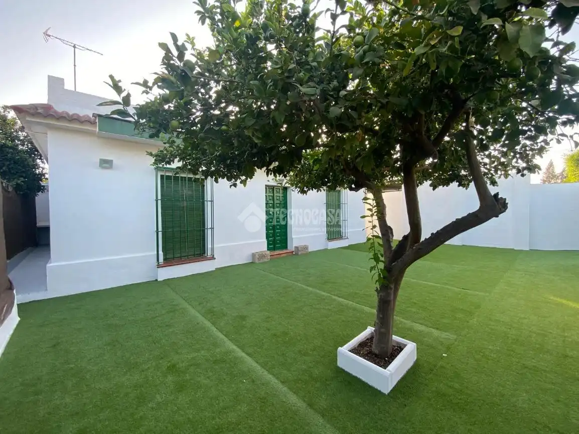 Jardín de Finca rústica en venta en Dos Hermanas