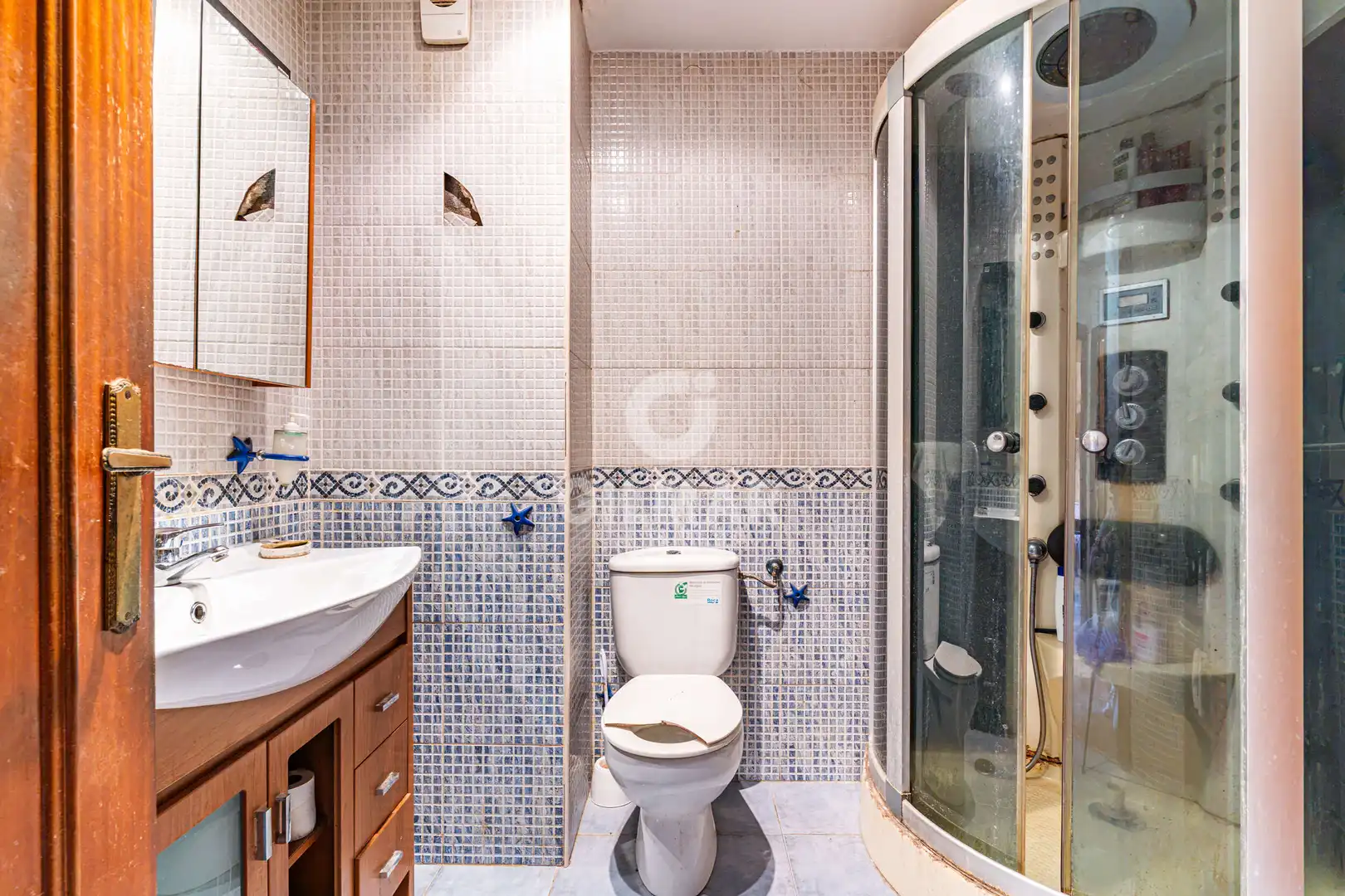 Bathroom of Flat for sale in Madrid  with Heating and Balcony