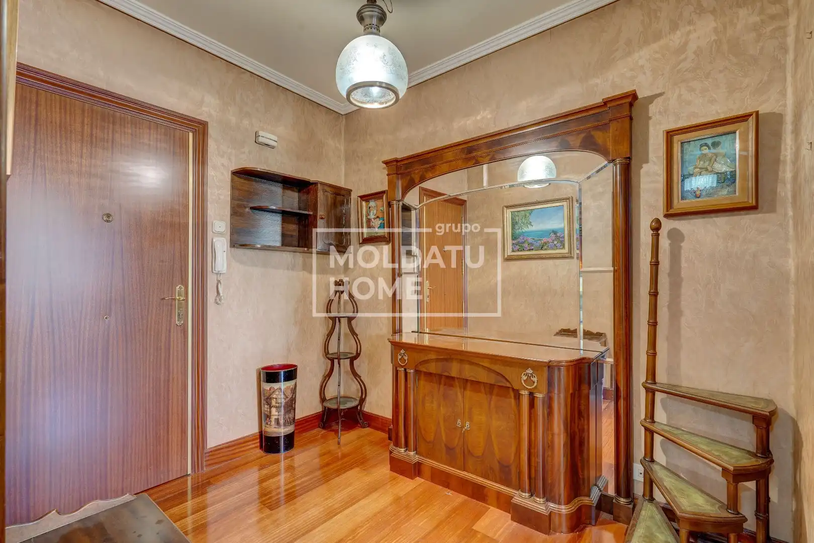 Piso en venta en Irun  con Aire acondicionado, Calefacción y Trastero