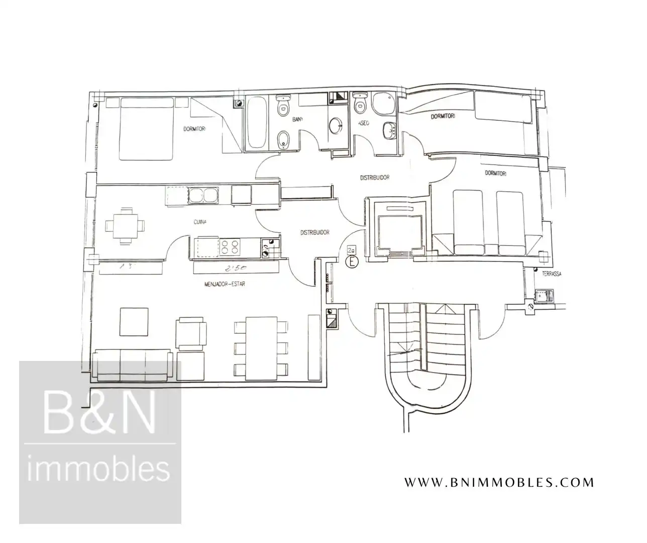 Wohnung zum Verkauf in Terrassa mit Klimaanlage, Heizung und Balkon