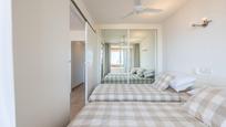 Dormitori de Apartament en venda en Benidorm amb Aire condicionat, Terrassa i Piscina comunitària