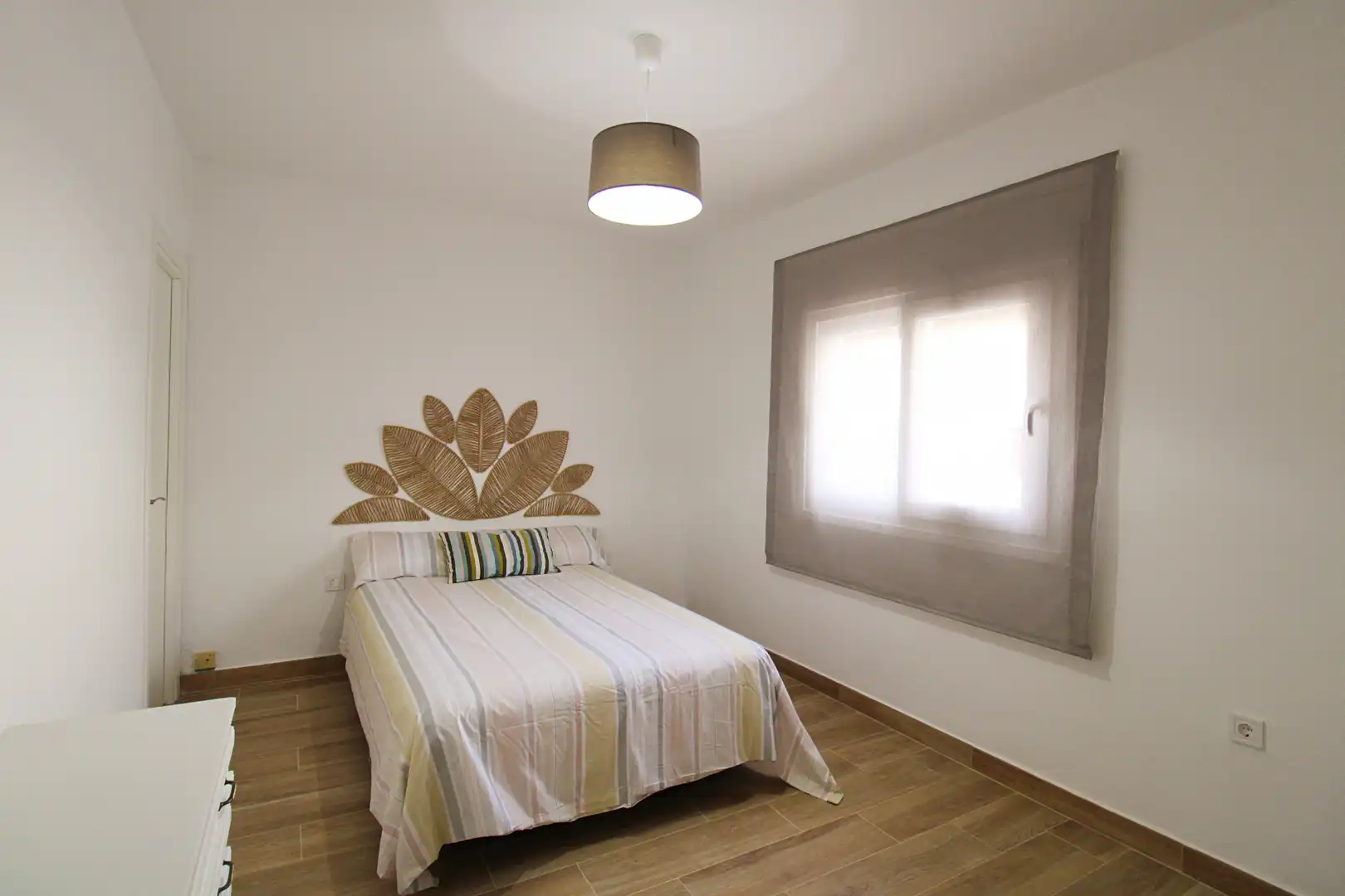 Dormitori de Casa o xalet de lloguer en Alhaurín de la Torre amb Aire condicionat, Calefacció i Jardí privat