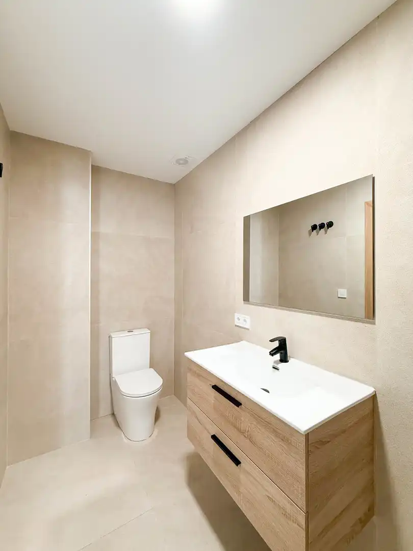 Bathroom of Ground floor for sale in Valencia  with Balcony