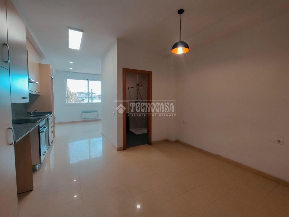Flat for sale in Manresa  with Balcony