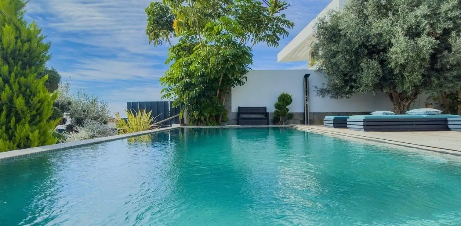 Villa avec piscine à vendre à Carrer Roma 6