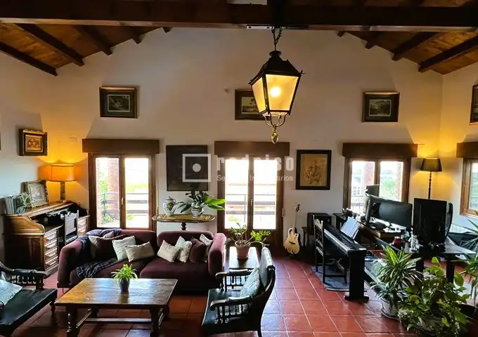 Casa o chalet en venta en El Clavín - Valdeluz