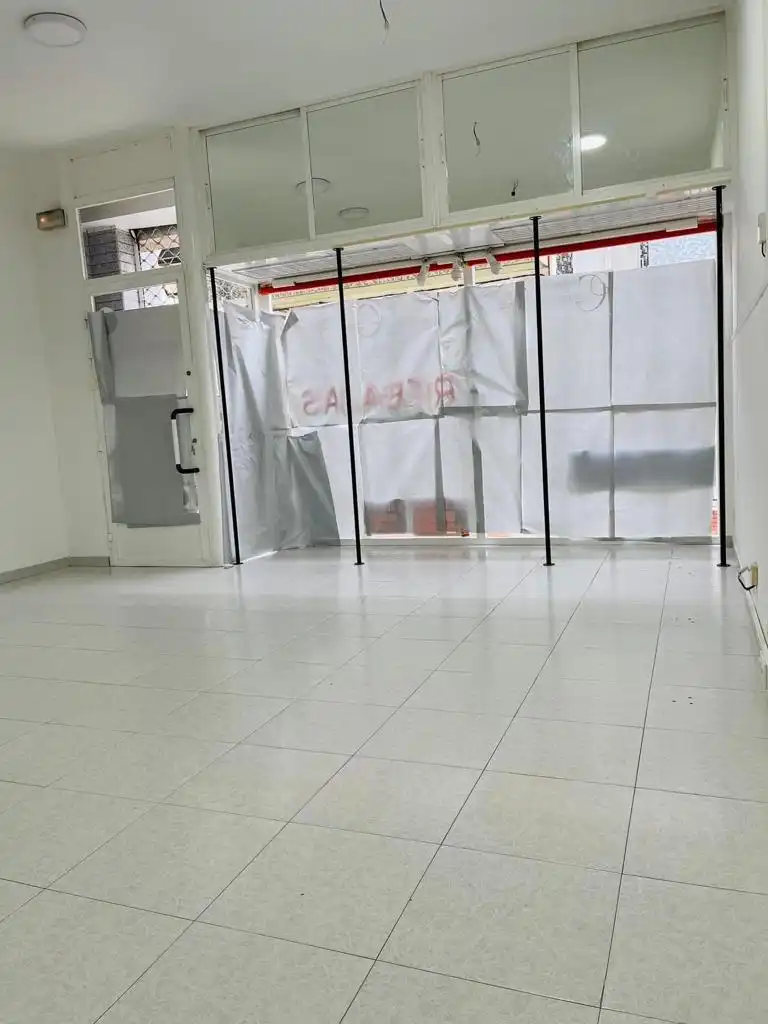 Local comercial en alquiler en Calle perez galdos, imagen 7