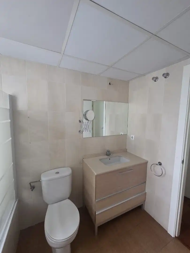 Bathroom of Apartments for sale in Badajoz  with Air Conditioner, Heating and Parquet flooring