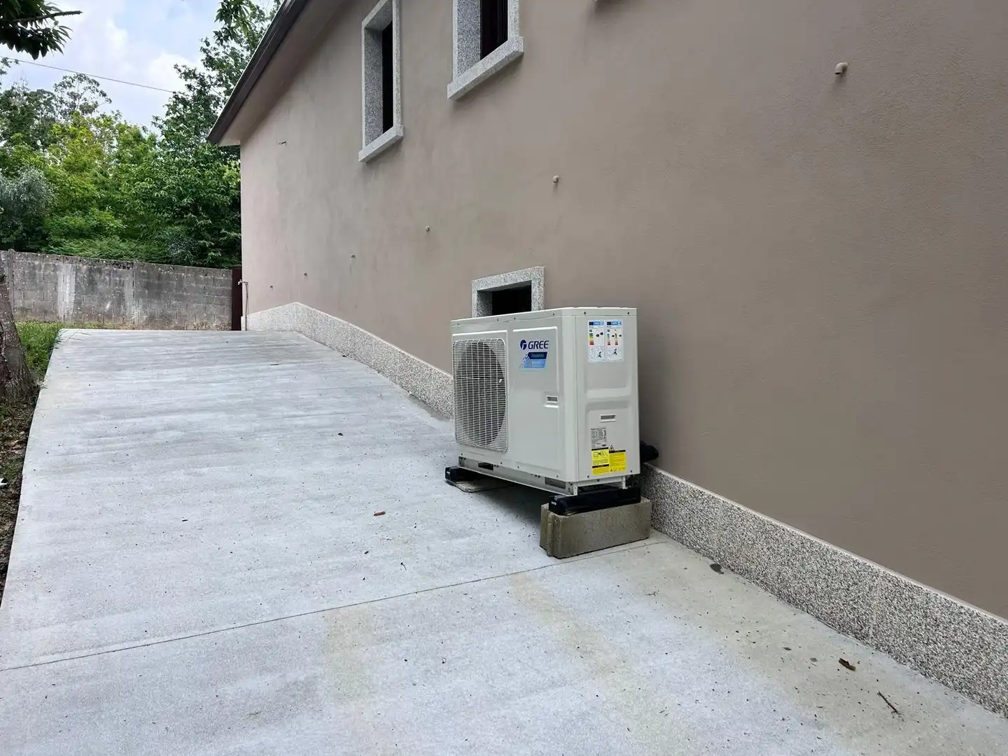 Vista exterior de Casa o chalet en venta en Salceda de Caselas con Calefacción