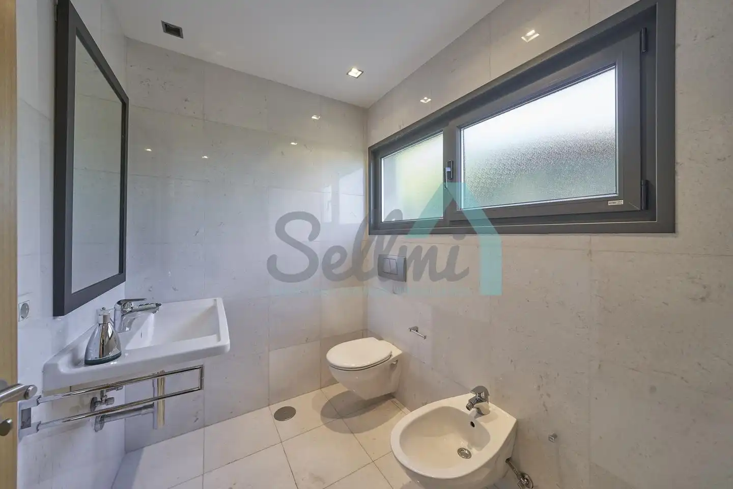 Bathroom of Houses for sale in Gozón  with Heating, Private garden and Terrace