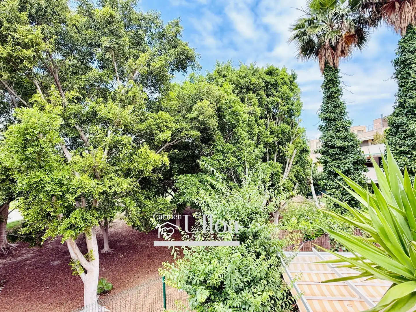 Vista exterior de Piso en venta en Alicante / Alacant con Aire acondicionado, Terraza y Trastero