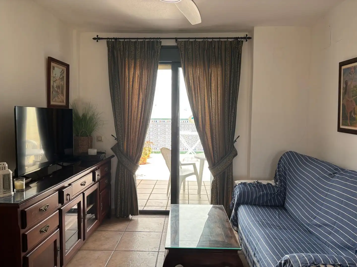 Living room of Houses for sale in Zahara de los Atunes  with Private garden, Terrace and Furnished