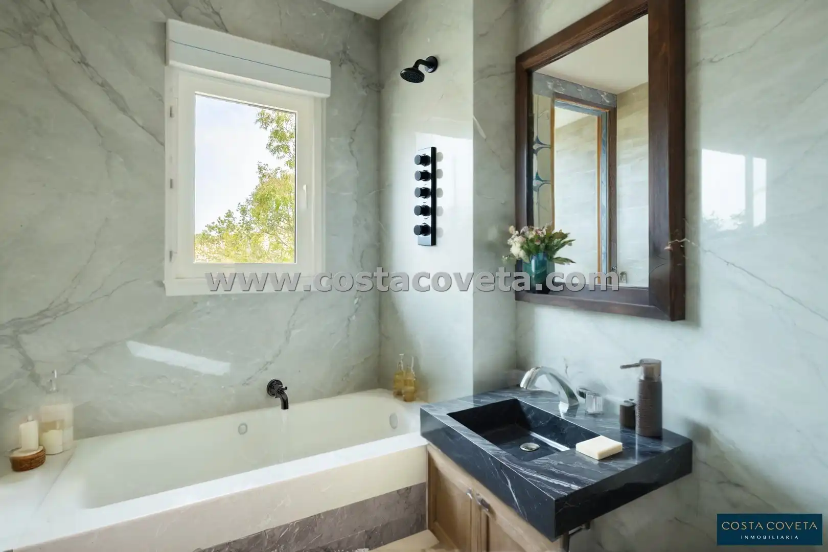 Badezimmer von Haus oder Chalet zum Verkauf in El Campello mit Klimaanlage, Privatgarten und Terrasse