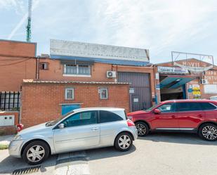 Vista exterior de Nau industrial en venda en Alcalá de Henares