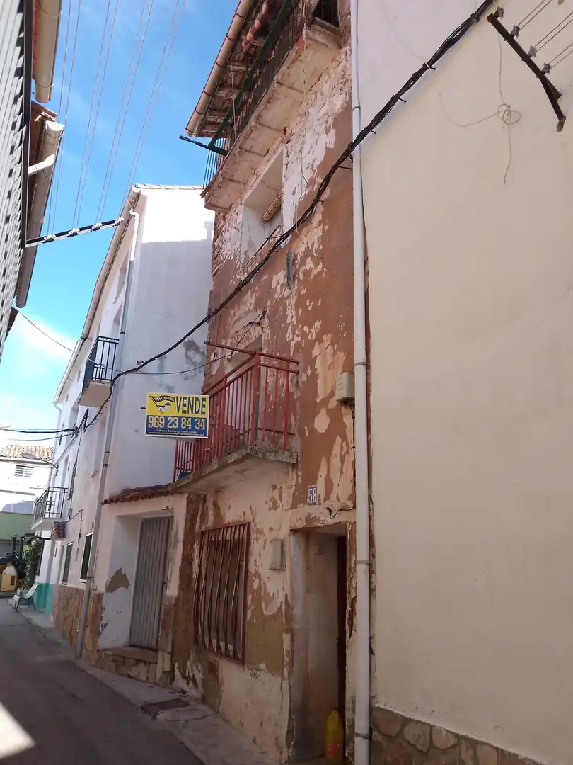 Vista exterior de Casa o chalet en venta en Boniches con Balcón