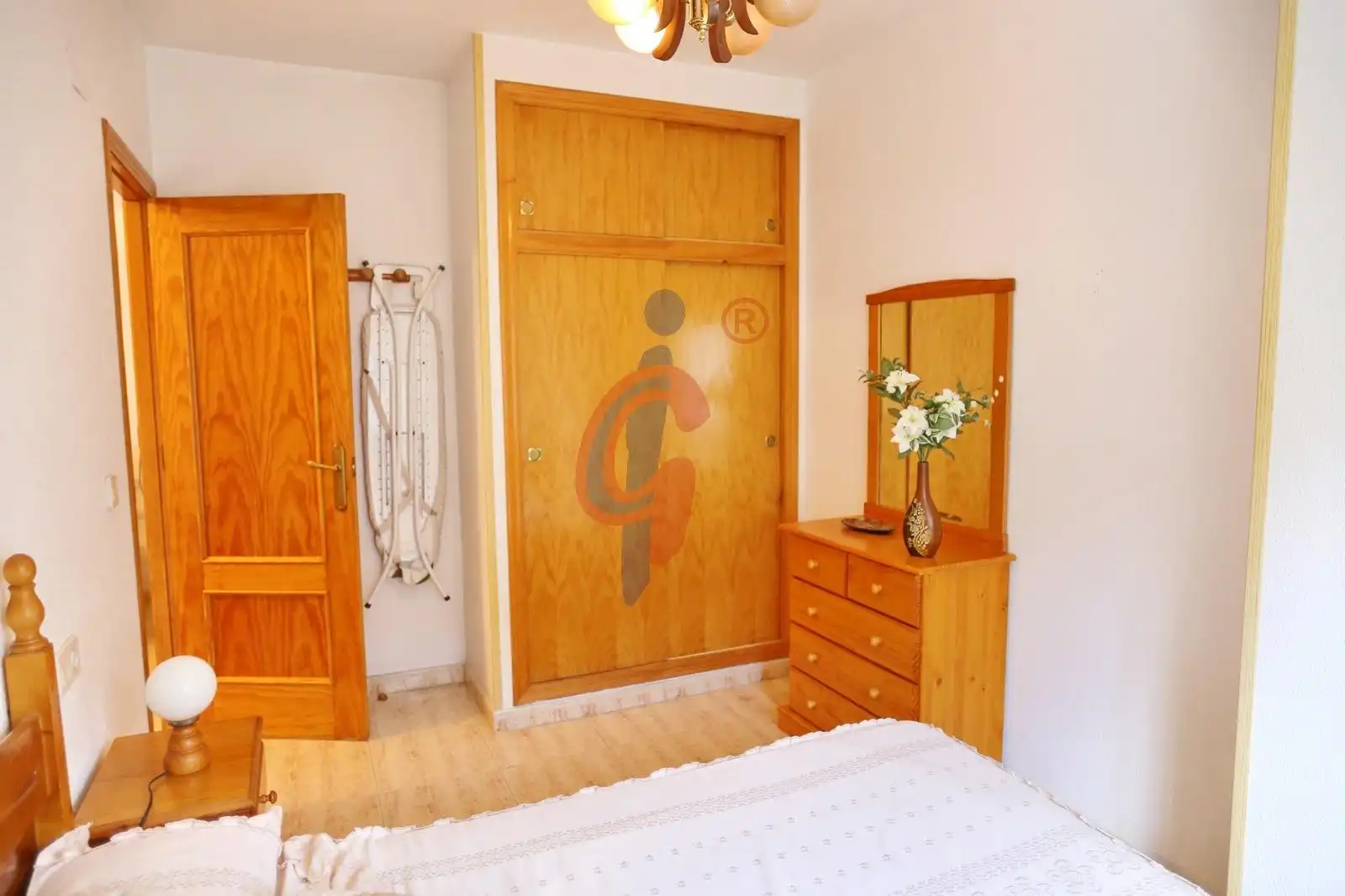 Habitación de Apartamento en venta en Guardamar del Segura con Aire acondicionado, Terraza y Amueblado